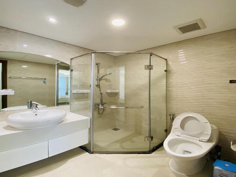 Lyshing Apartment In Vinhomes Luxury Landmark image