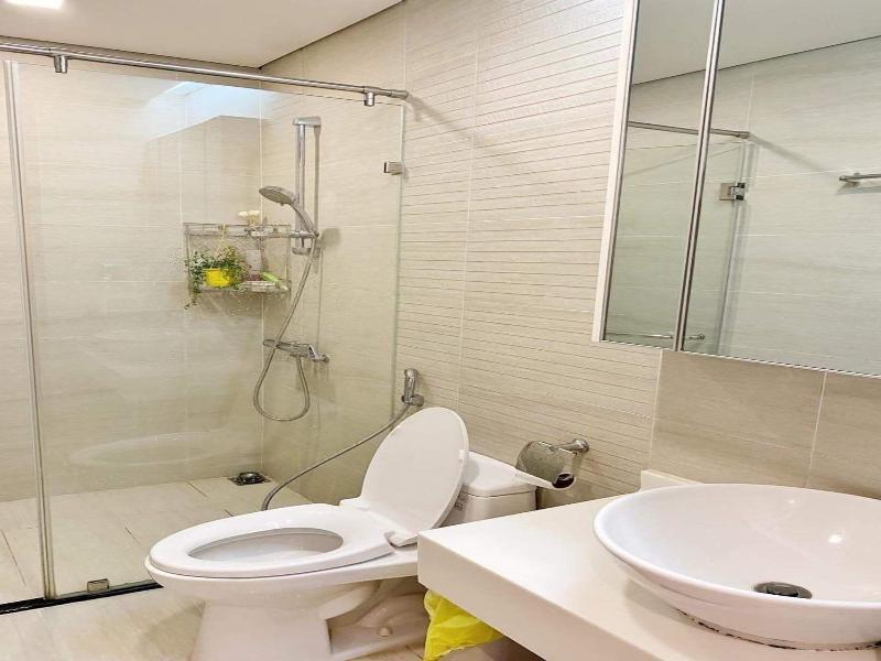 Lyshing Apartment In Vinhomes Luxury Landmark image