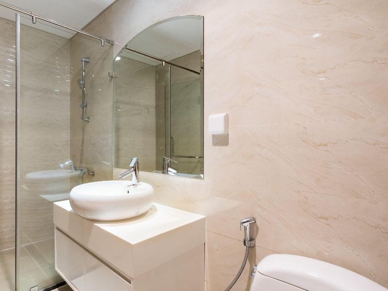 Lyshing Apartment In Vinhomes Luxury Landmark image