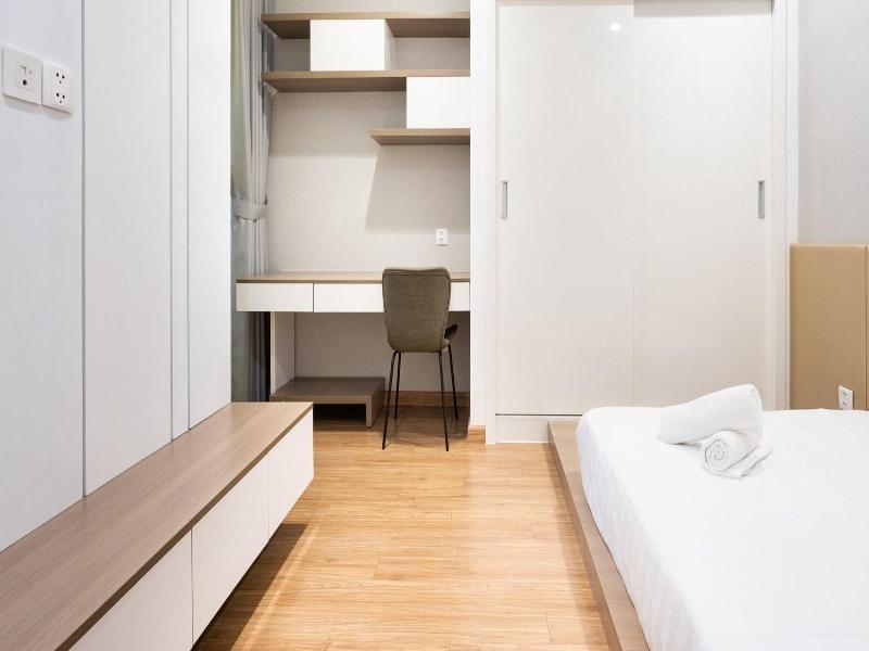 Lyshing Apartment In Vinhomes Luxury Landmark image