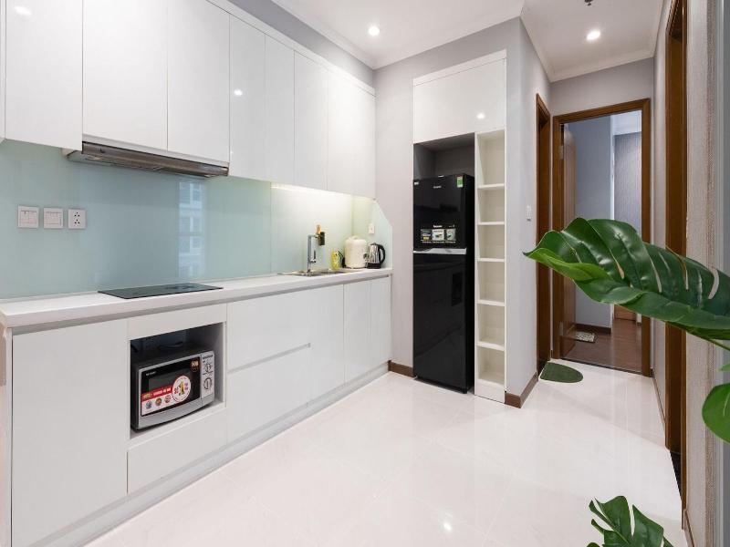 Lyshing Apartment In Vinhomes Luxury Landmark image