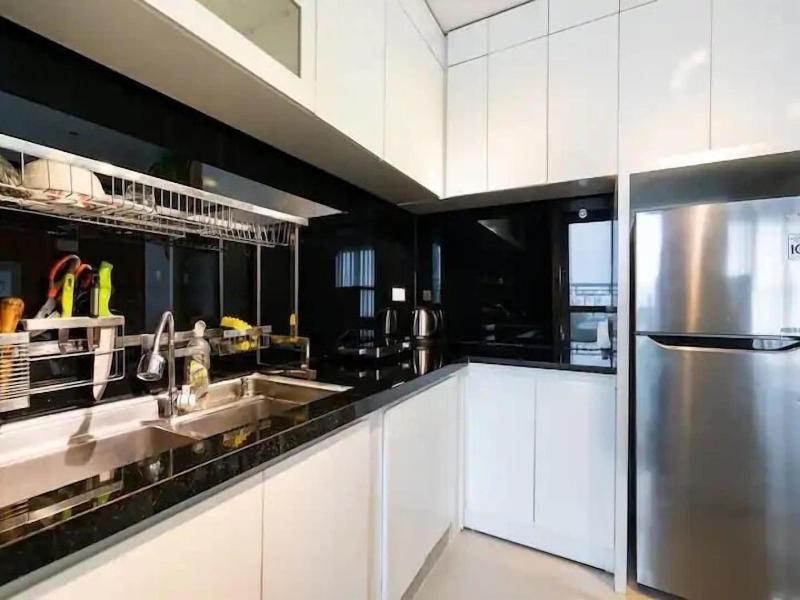 Lyshing Apartment In Vinhomes Luxury Landmark image