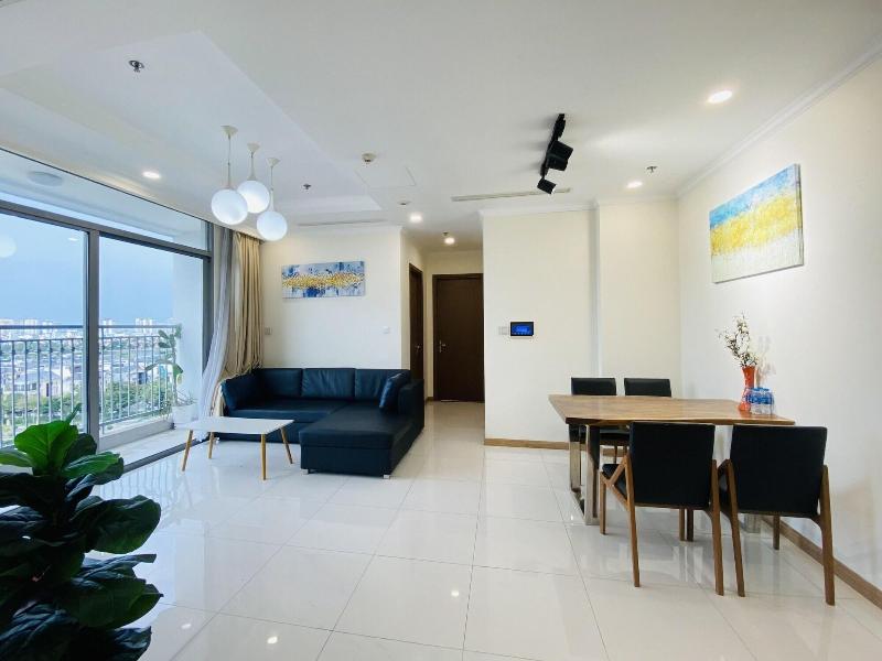 Lyshing Apartment In Vinhomes Luxury Landmark image