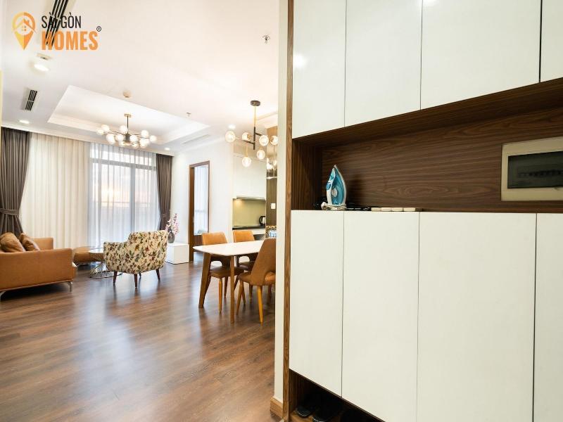 Lyshing Apartment In Vinhomes Luxury Landmark image