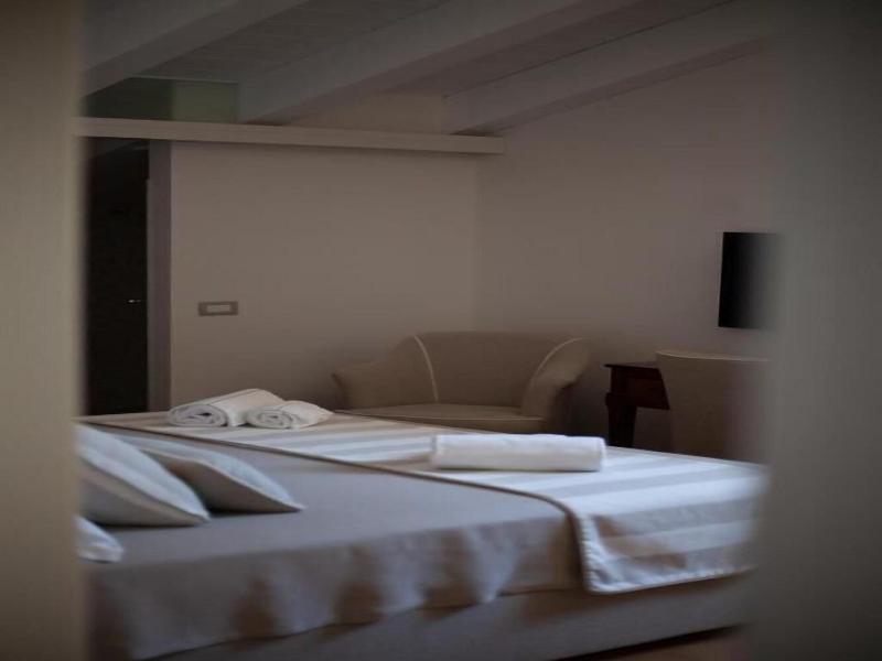 Giardini Calce Luxury Rooms image