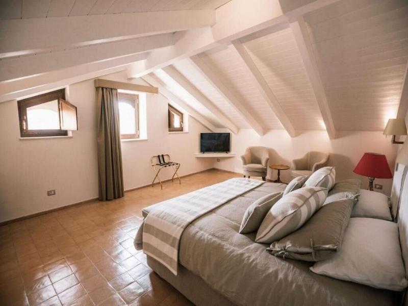 Giardini Calce Luxury Rooms image
