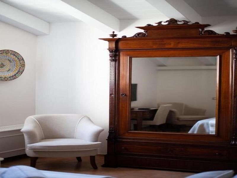 Giardini Calce Luxury Rooms image
