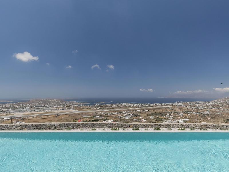 Sunset Hill Suites