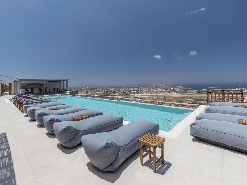 Sunset Hill Suites
