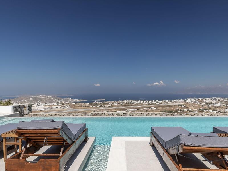 Sunset Hill Suites