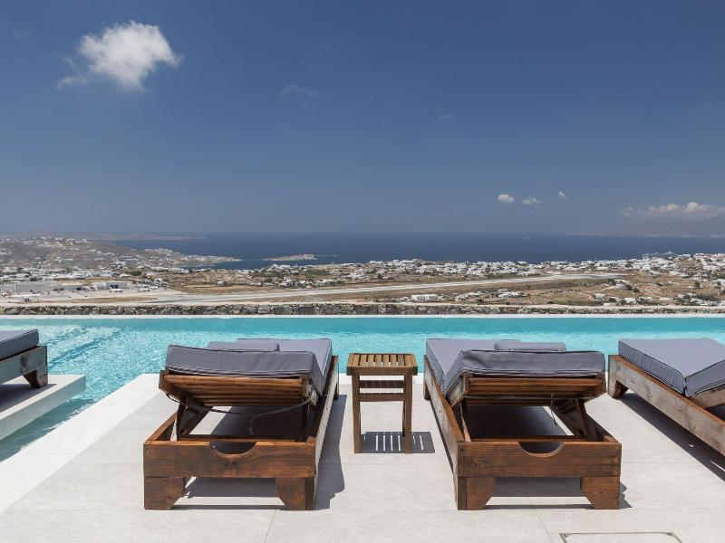 Sunset Hill Suites