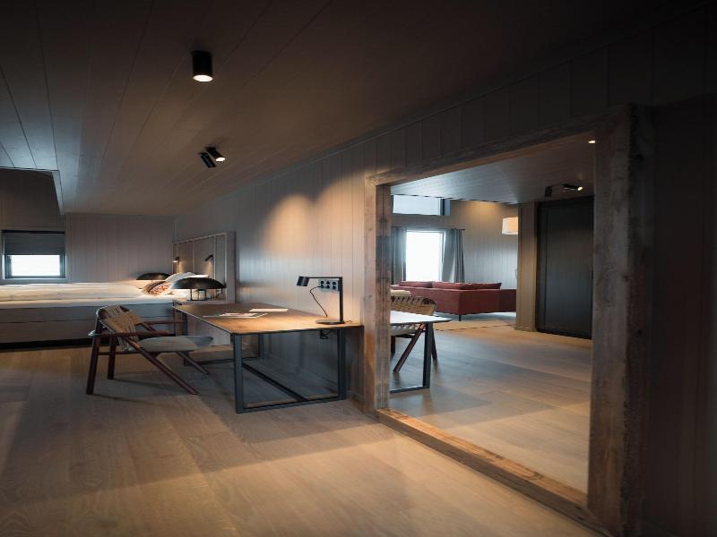 Henningsvã¦r Bryggehotell - By Classic Norway Ho image