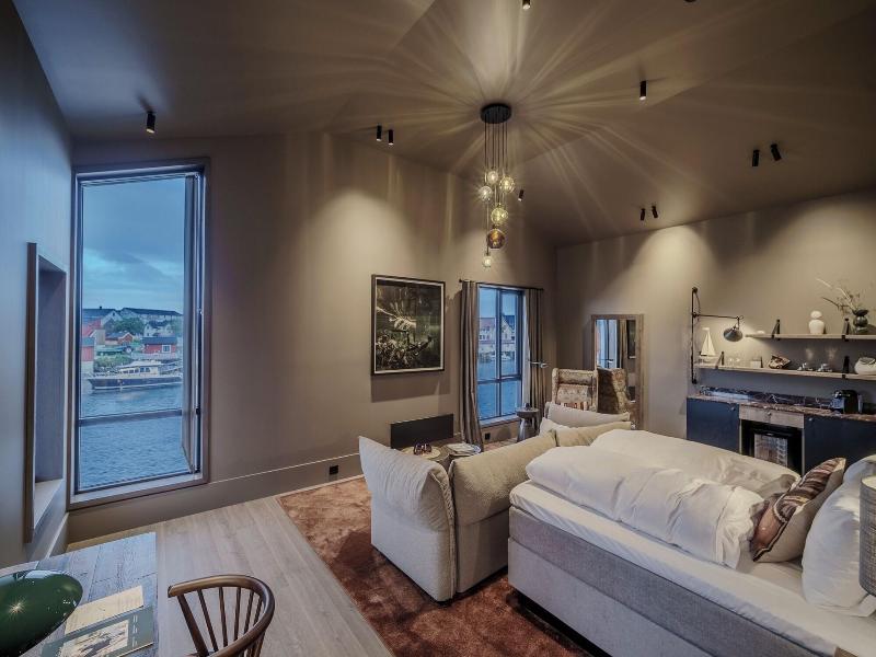 Henningsvã¦r Bryggehotell - By Classic Norway Ho image