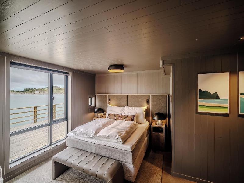 Henningsvã¦r Bryggehotell - By Classic Norway Ho image