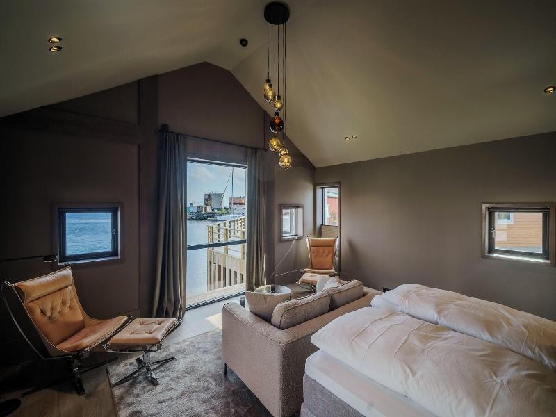 Henningsvã¦r Bryggehotell - By Classic Norway Ho image