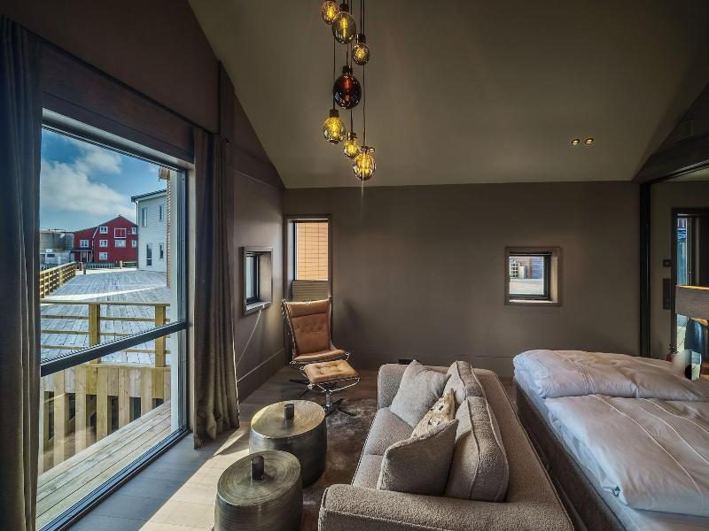Henningsvã¦r Bryggehotell - By Classic Norway Ho image