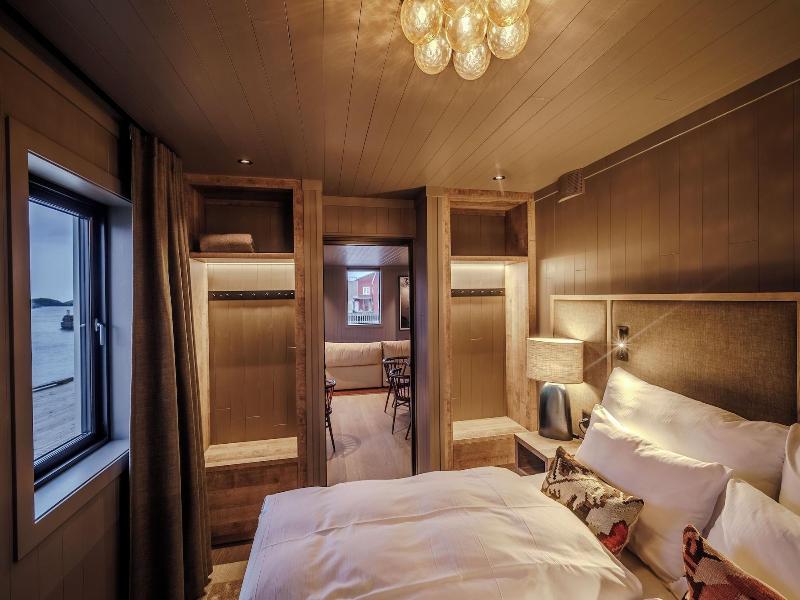 Henningsvã¦r Bryggehotell - By Classic Norway Ho image