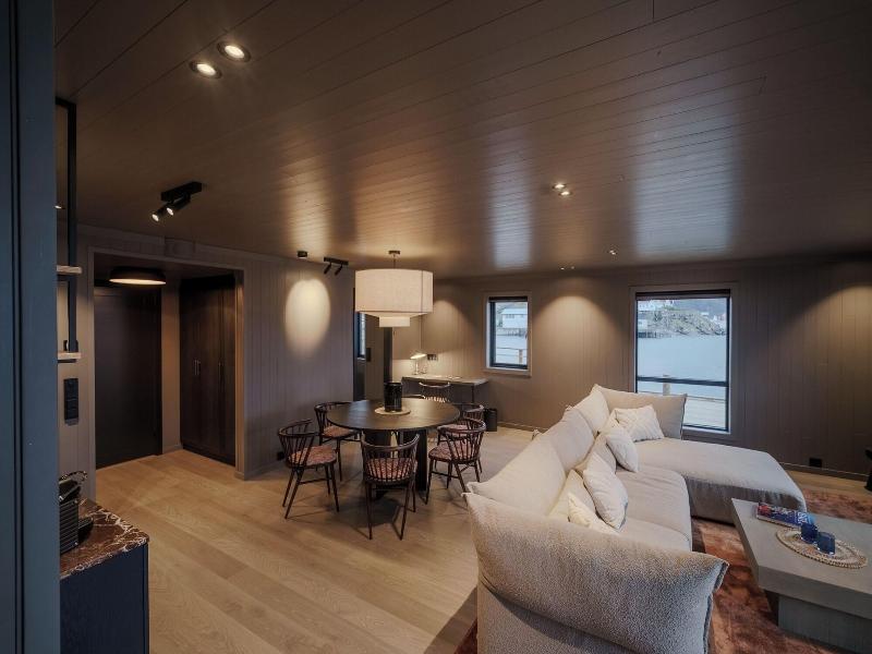 Henningsvã¦r Bryggehotell - By Classic Norway Ho image