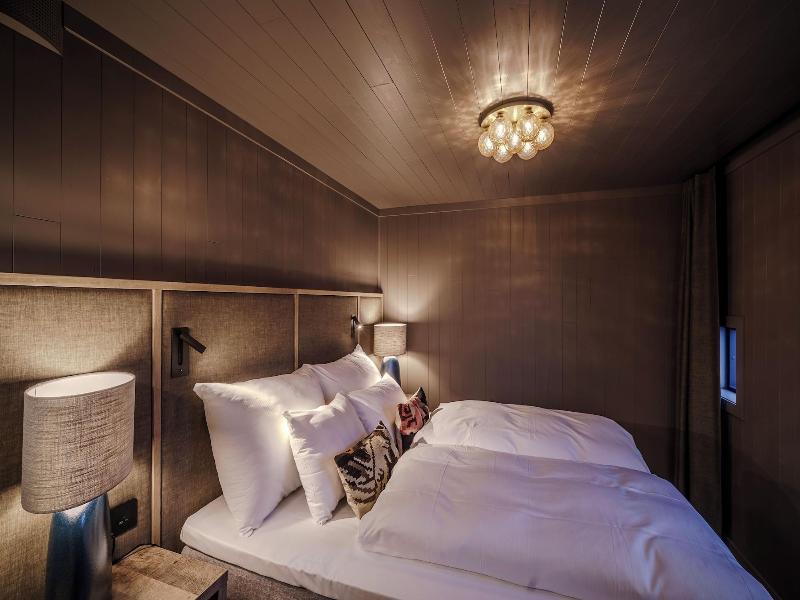 Henningsvã¦r Bryggehotell - By Classic Norway Ho image