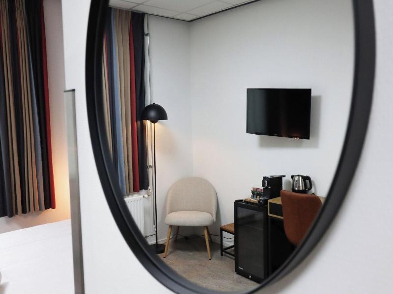 Rooms25 image