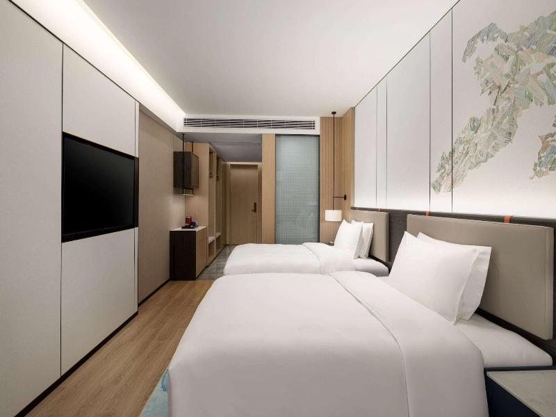 Ramada Encore By Wyndham Dongguan Chang An image