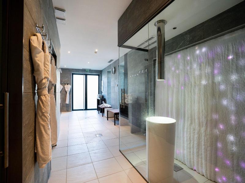 Hotel Fac Et Spera image