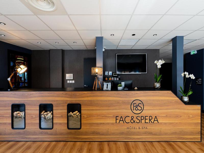 Hotel Fac Et Spera image