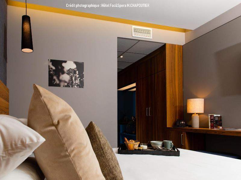 Hotel Fac Et Spera image
