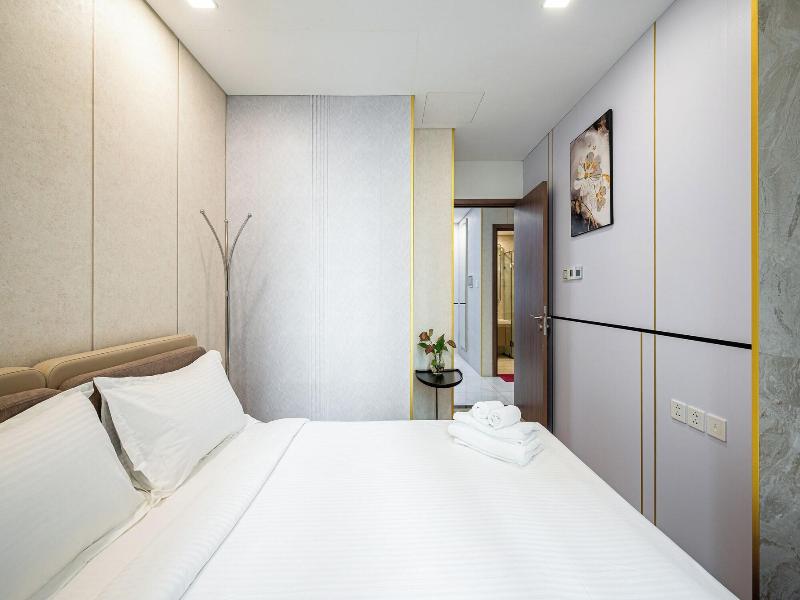 Vinhomes Central Park- Luxury Apartments image