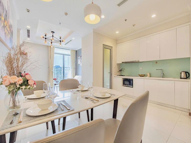 Vinhomes Central Park- Luxury Apartments image
