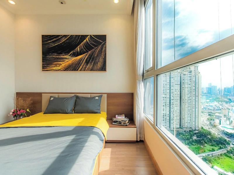 Vinhomes Central Park- Luxury Apartments image