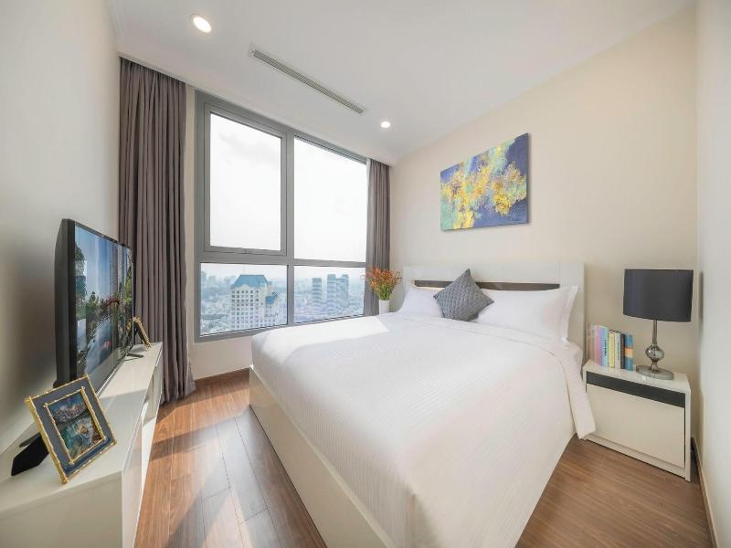 Vinhomes Central Park- Luxury Apartments image