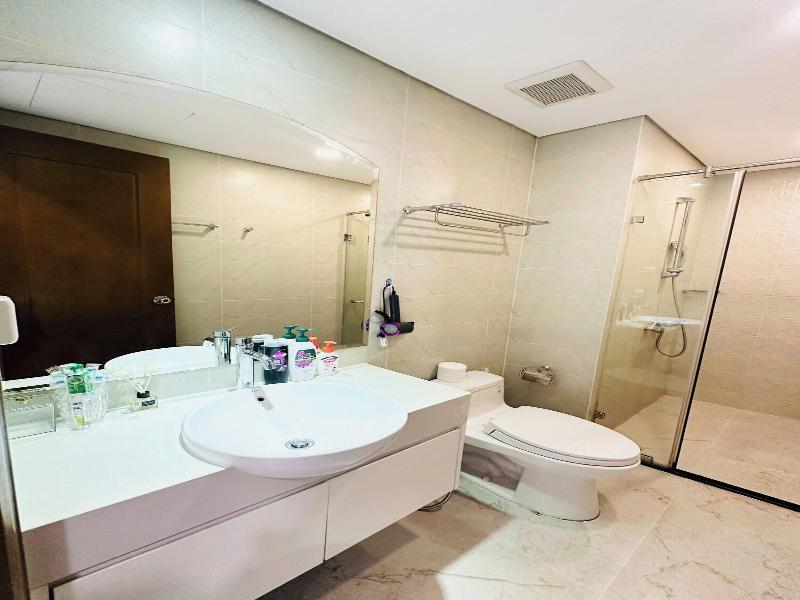 Vinhomes Central Park- Luxury Apartments image