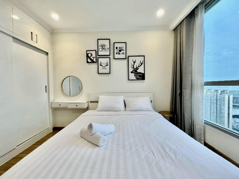 Vinhomes Central Park- Luxury Apartments image