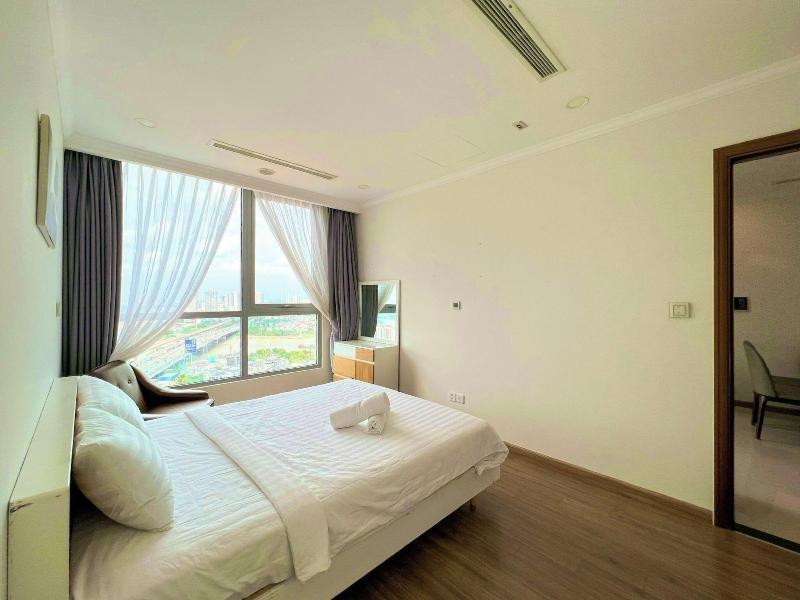 Vinhomes Central Park- Luxury Apartments image