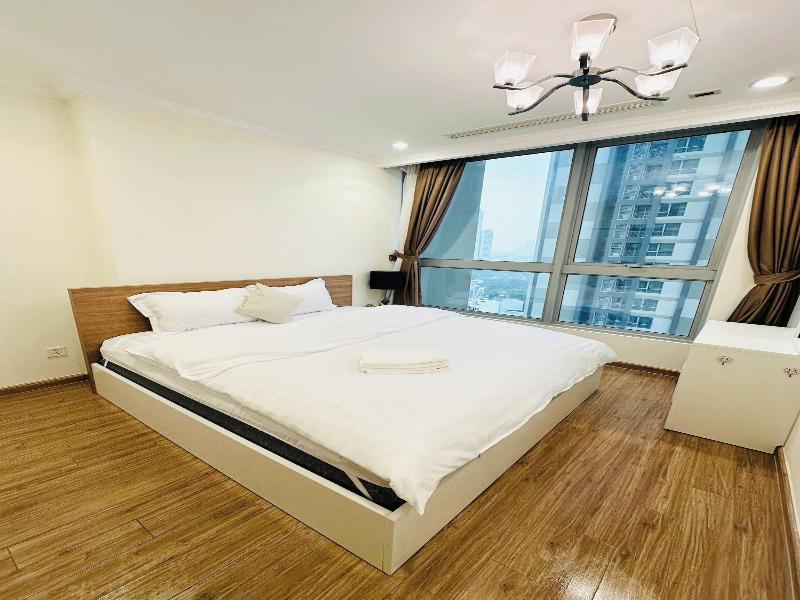 Vinhomes Central Park- Luxury Apartments image