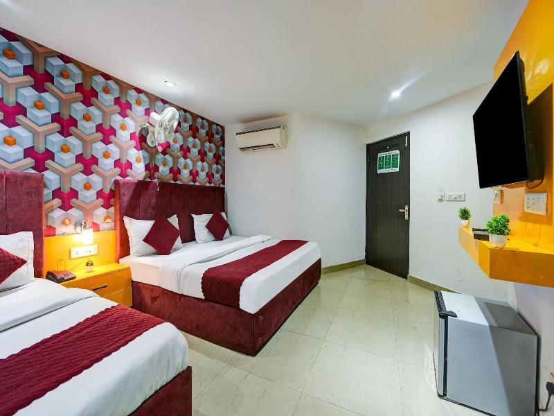 Hotel Happy Stay - Delhi Airport image