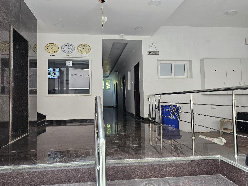 Metro Residency.com image