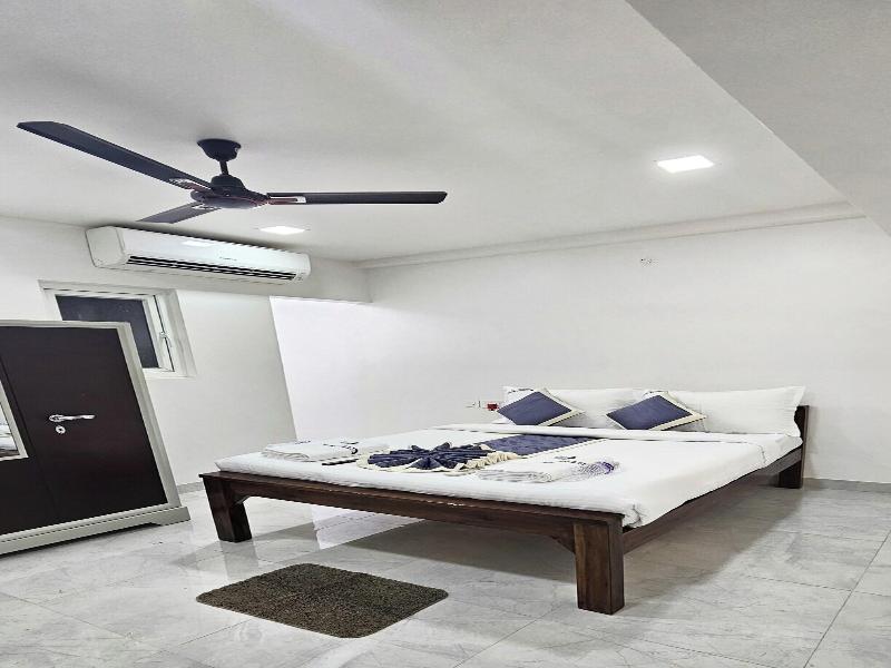 Metro Residency.com image