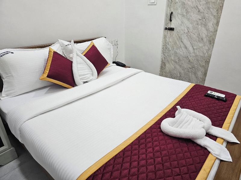 Metro Residency.com image