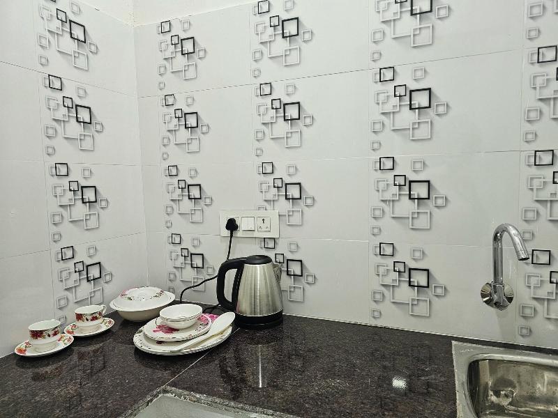 Metro Residency.com image