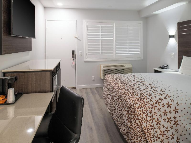 Beach Inn - A Huntington Beach Motel image