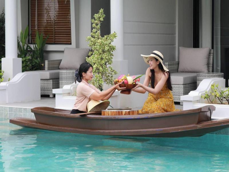 Lalynn Resort & Villas image