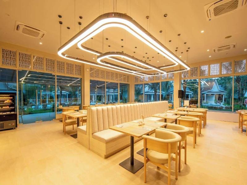 Lalynn Resort & Villas image