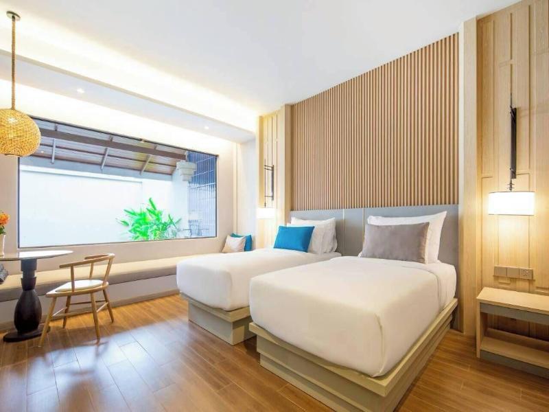 Lalynn Resort & Villas image