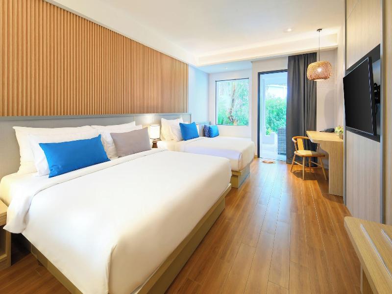 Lalynn Resort & Villas image