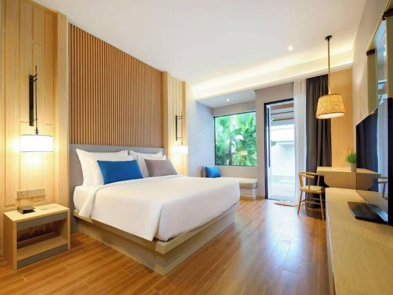 Lalynn Resort & Villas image