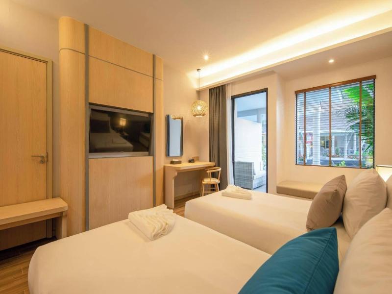 Lalynn Resort & Villas image