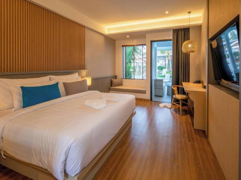 Lalynn Resort & Villas image