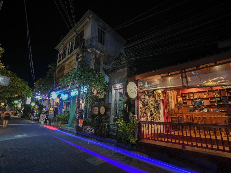 Shana Homestay By Eps image